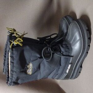 Kamik Skidoo winter boots 9